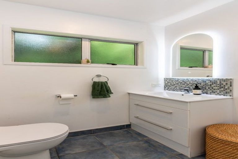 Photo of property in 83 Pleasant Road, Glen Eden, Auckland, 0602