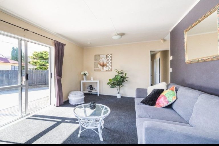 Photo of property in 19b Hilton Grove, Kelvin Grove, Palmerston North, 4414