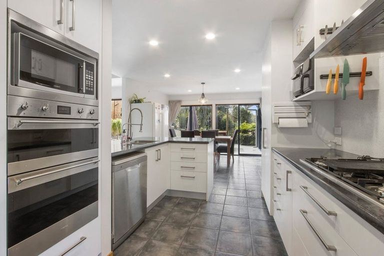 Photo of property in 28 Owen Place, Omokoroa, 3114