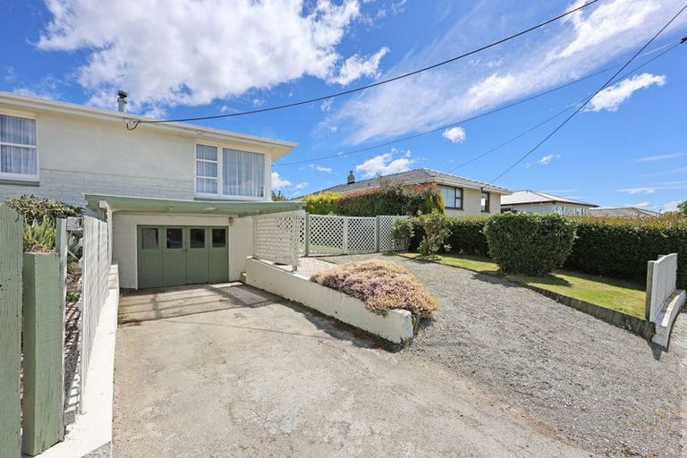 Photo of property in 42 Stuart Street, Holmes Hill, Oamaru, 9401