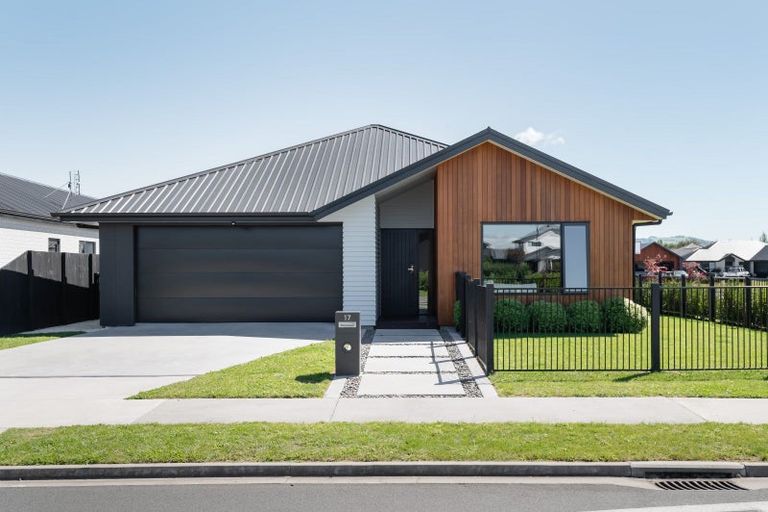Photo of property in 17 Ruru Street, Cambridge, 3434