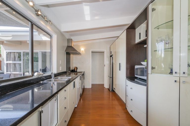 Photo of property in 15 Mccormick Place, Pauanui, Hikuai, 3579