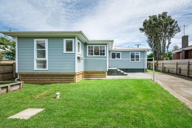 Photo of property in 9 Clarkes Crescent, Paekakariki, 5034