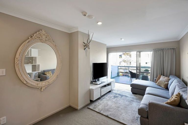 Photo of property in 8/46 Carlos Drive, Flat Bush, Auckland, 2016