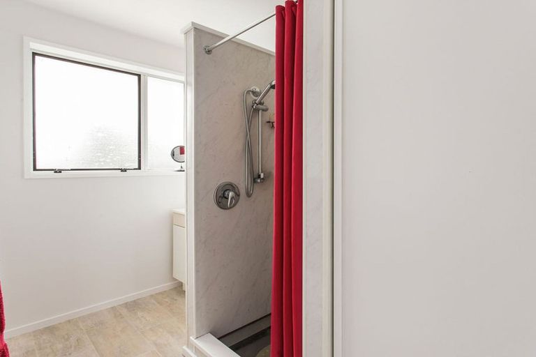 Photo of property in 3/155 Bowhill Road, New Brighton, Christchurch, 8083