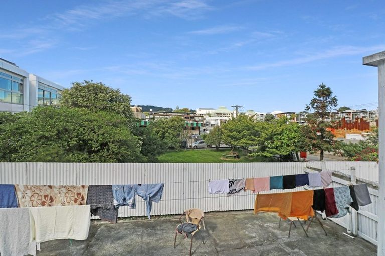 Photo of property in 4/14 Arlington Street, Mount Cook, Wellington, 6011
