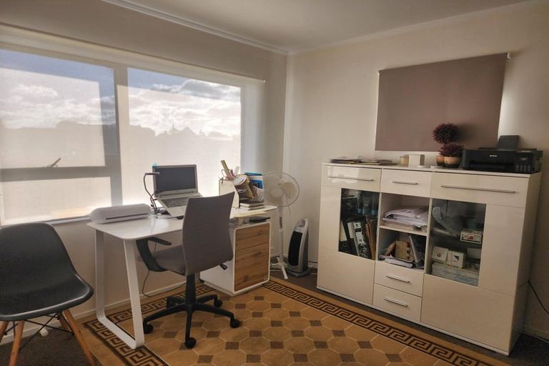 Photo of property in 1/18 Kentigern Close, Pakuranga, Auckland, 2010