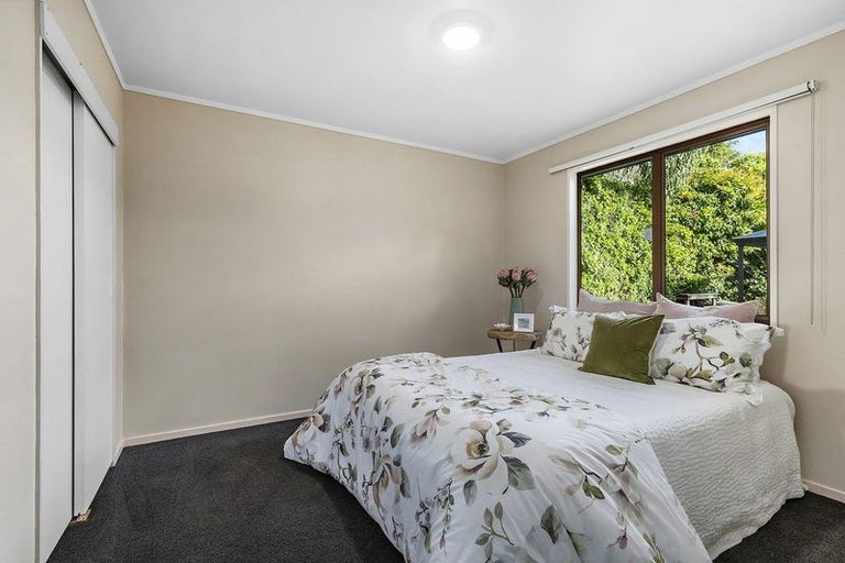 Photo of property in 11 The Anchorage, Whitby, Porirua, 5024