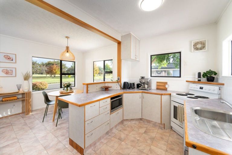 Photo of property in 88 Freyberg Avenue, Tamatea, Napier, 4112