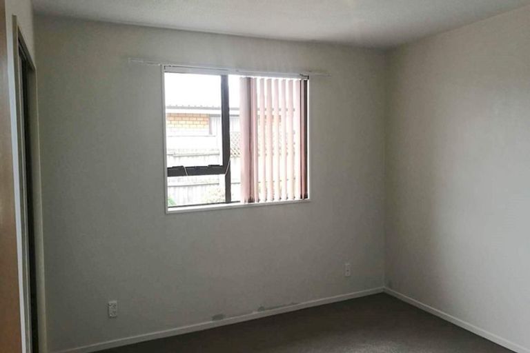 Photo of property in 4 Oriana Crescent, Hornby, Christchurch, 8042