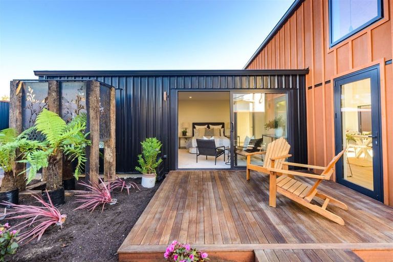 Photo of property in 145b Cook Street, West End, Palmerston North, 4410