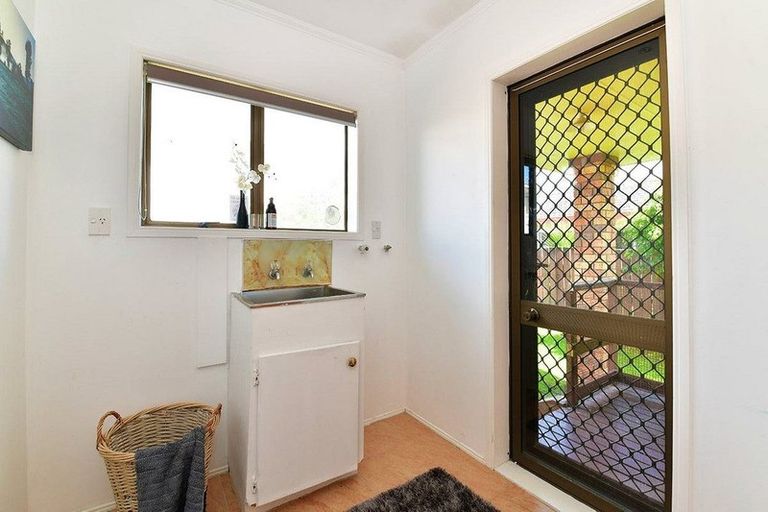 Photo of property in 2/428 Hibiscus Coast Highway, Orewa, 0931