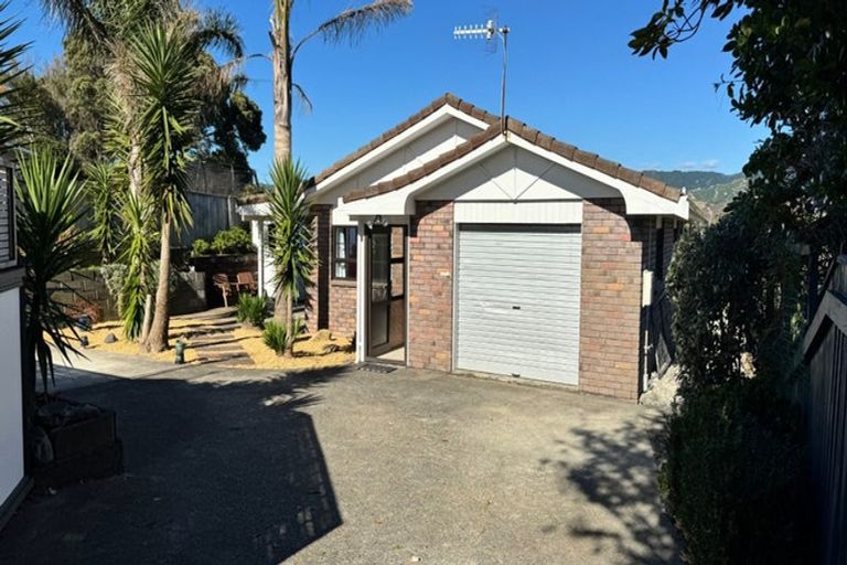 Photo of property in 56 Gray Avenue, Paraparaumu Beach, Paraparaumu, 5032