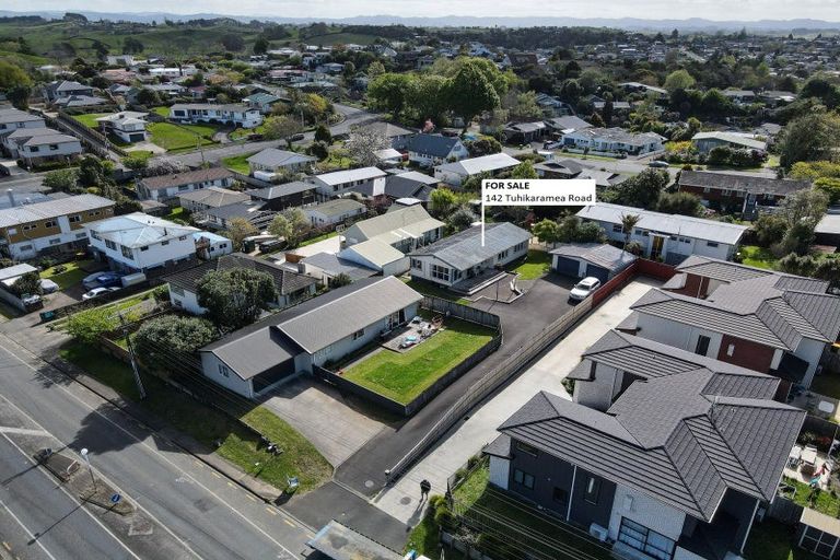 Photo of property in 142 Tuhikaramea Road, Dinsdale, Hamilton, 3204