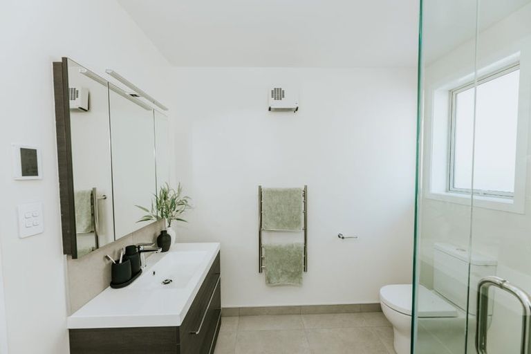Photo of property in 33 Gear Road, Te Horo, Otaki, 5582