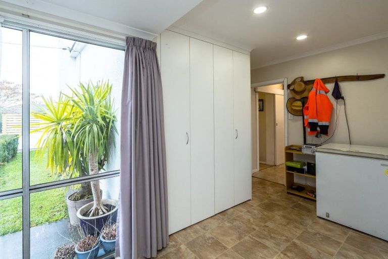 Photo of property in 14 Humphries Street, Greytown, 5712