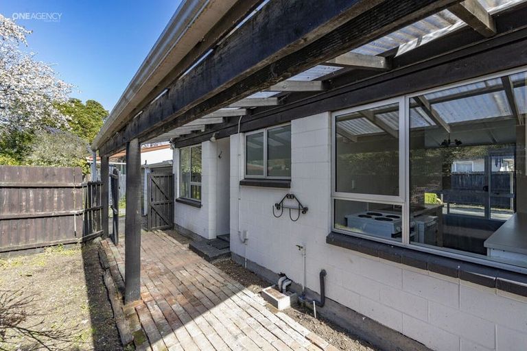 Photo of property in 2/40a Bounty Street, Bryndwr, Christchurch, 8053