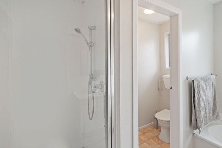 Photo of property in 1/6 Steadman Road, Broomfield, Christchurch, 8042