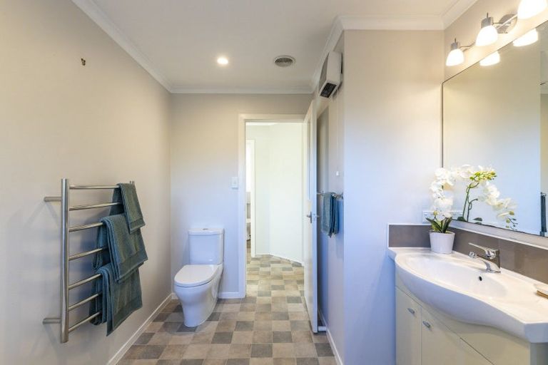 Photo of property in 283a Mangorei Road, Merrilands, New Plymouth, 4312