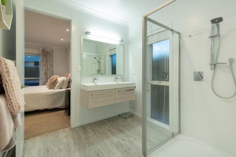 Photo of property in 7 Raiha Street, Papamoa Beach, Papamoa, 3118
