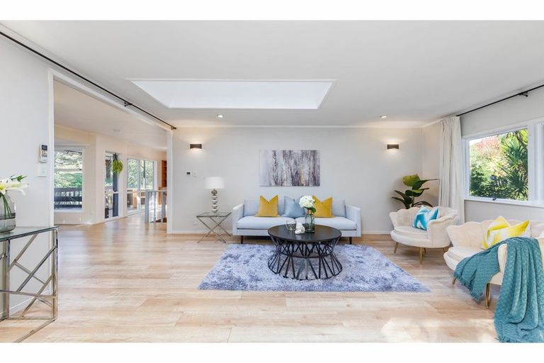 Photo of property in 2/9 Selwyn Avenue, Glen Eden, Auckland, 0602