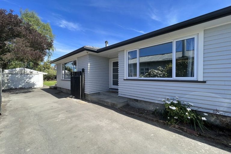 Photo of property in 140 Neville Street, Spreydon, Christchurch, 8024