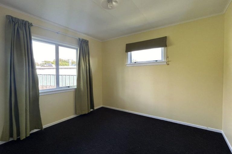 Photo of property in 4 Clyde Street, Ferndale, New Plymouth, 4310