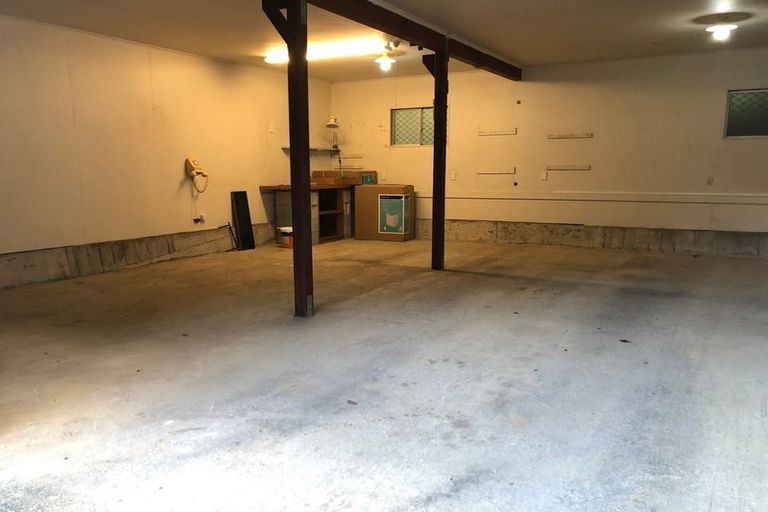 Photo of property in 87 Mulberry Street, Normandale, Lower Hutt, 5010