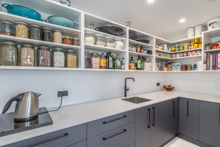 Photo of property in 44a Tainui Street, Levin, 5510