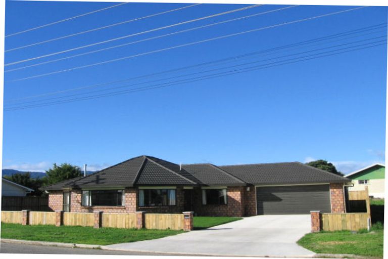 Photo of property in 38 Lemon Street, Otaki, 5512