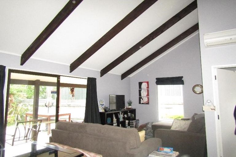 Photo of property in 7 Kereru Street, Two Mile Bay, Taupo, 3330