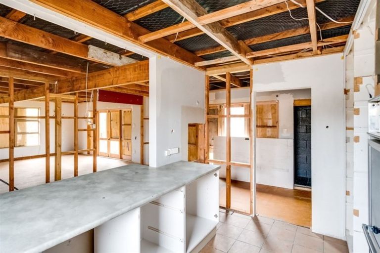 Photo of property in 3 Anzac Avenue, Onekawa, Napier, 4110