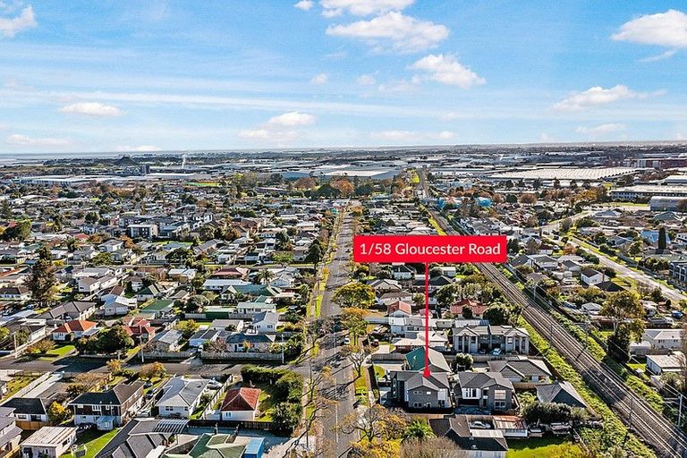 Photo of property in 58c Gloucester Road, Manurewa, Auckland, 2102