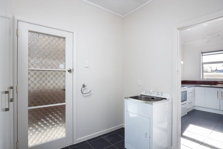 Photo of property in 40 Robe Street, New Plymouth, 4310