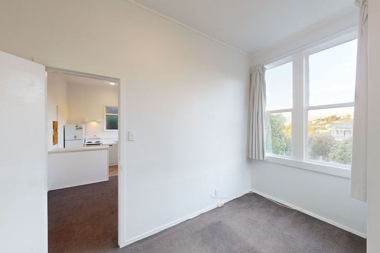 Photo of property in 50 Reuben Avenue, Brooklyn, Wellington, 6021