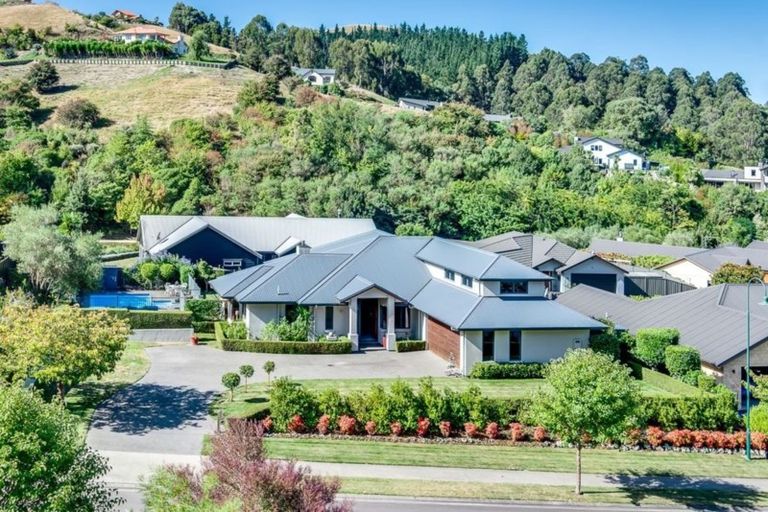 Photo of property in 107 Kent Terrace, Taradale, Napier, 4112