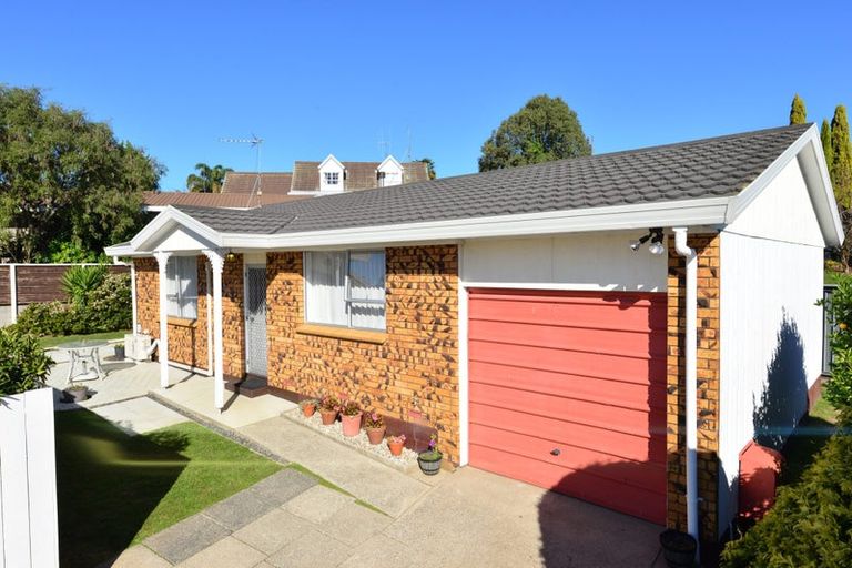 Photo of property in 55 Amanda Avenue, Dinsdale, Hamilton, 3204