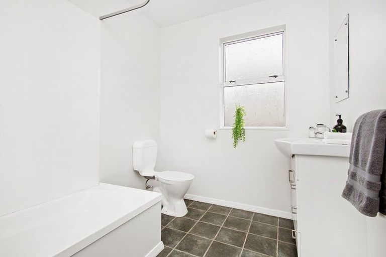 Photo of property in 965 High Street, Avalon, Lower Hutt, 5011