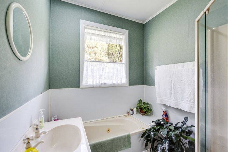 Photo of property in 39 Farndon Road, Clive, 4102