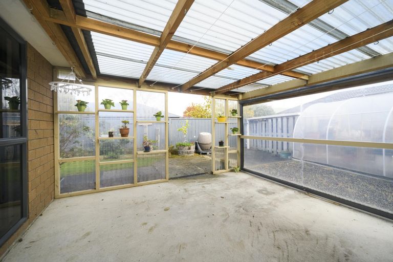 Photo of property in 53 Geneva Terrace, Kelvin Grove, Palmerston North, 4414