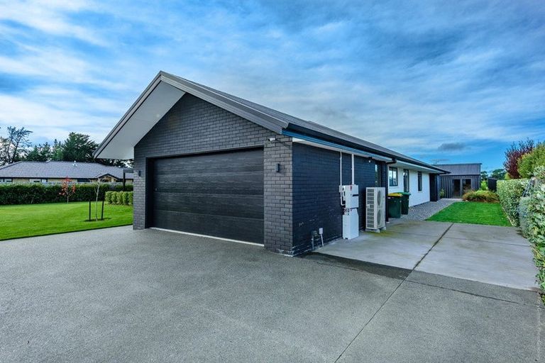 Photo of property in 9 Merino Crescent, Kirwee, 7571