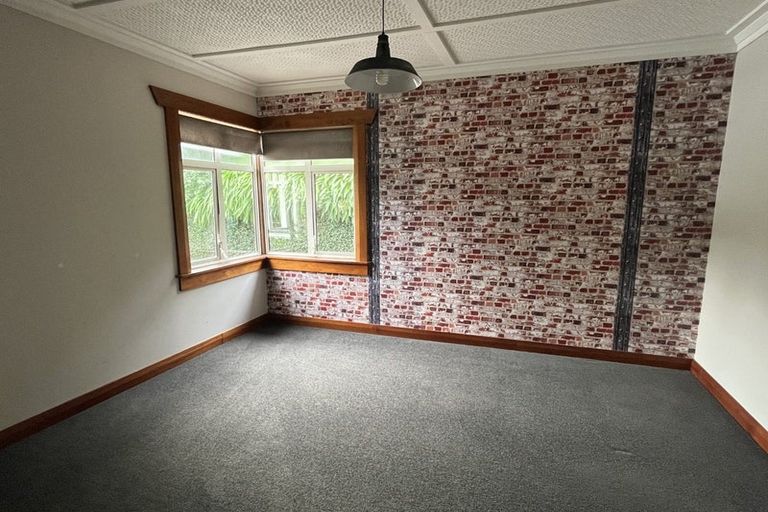 Photo of property in 8b Ngaio Street, Strandon, New Plymouth, 4312
