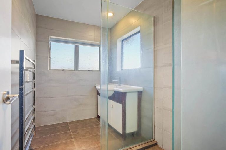 Photo of property in 45b Kurnell Drive, Botany Downs, Auckland, 2010