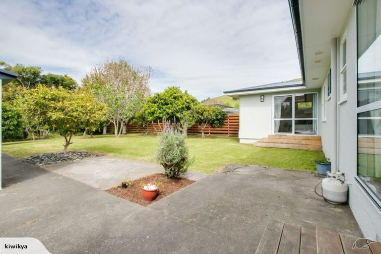 Photo of property in 18 Golding Road, Taradale, Napier, 4112