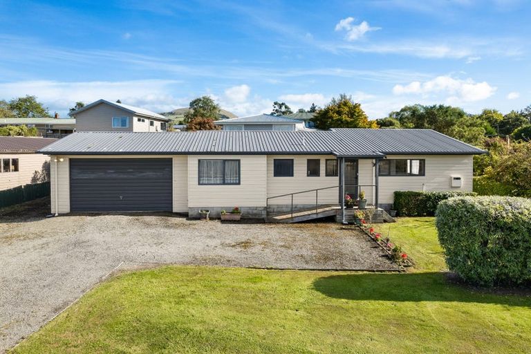 Photo of property in 33 Bourke Street, Waikouaiti, 9510