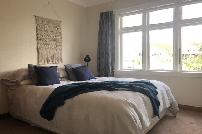 Photo of property in 155 Severn Street, Island Bay, Wellington, 6023