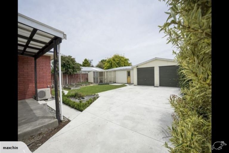 Photo of property in 66 Inwoods Road, Parklands, Christchurch, 8083