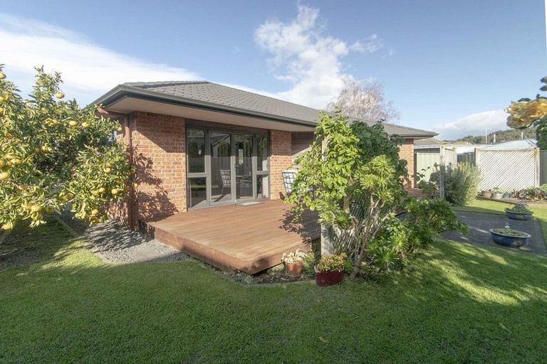 Photo of property in 7 Thode Place, Greenmeadows, Napier, 4112
