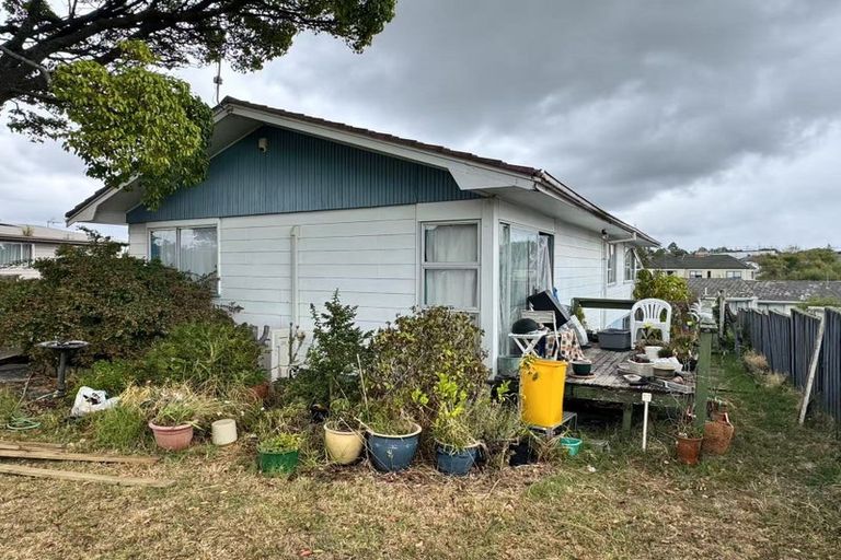Photo of property in 65 Archmillen Avenue, Pakuranga Heights, Auckland, 2010