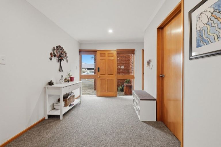 Photo of property in 9 Huntly Road, Outram, 9019